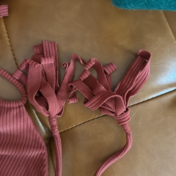 • Indah Bikini • - Picture 4 of 5